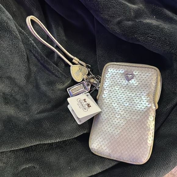 VINTAGE Rare Coach Opal Poppy Sequin Rocker bag with matching wristlet! - Picture 8 of 10